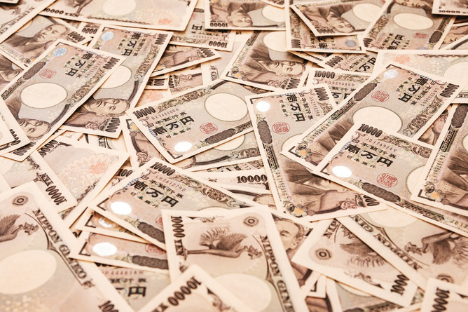 【画像】ニートmanさん、給付金１０万円をゲットしウキウキで裸を晒すｗｗｗｗｗｗｗ
